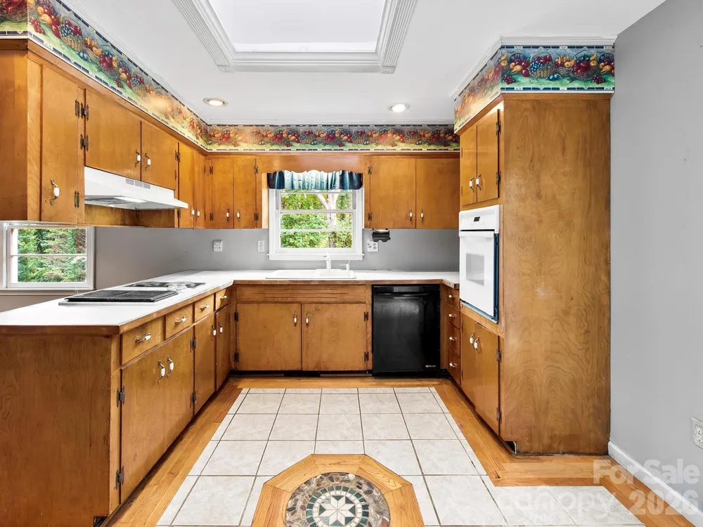 48 Faircrest Road Asheville, NC 28804