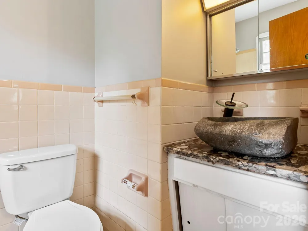 48 Faircrest Road Asheville, NC 28804