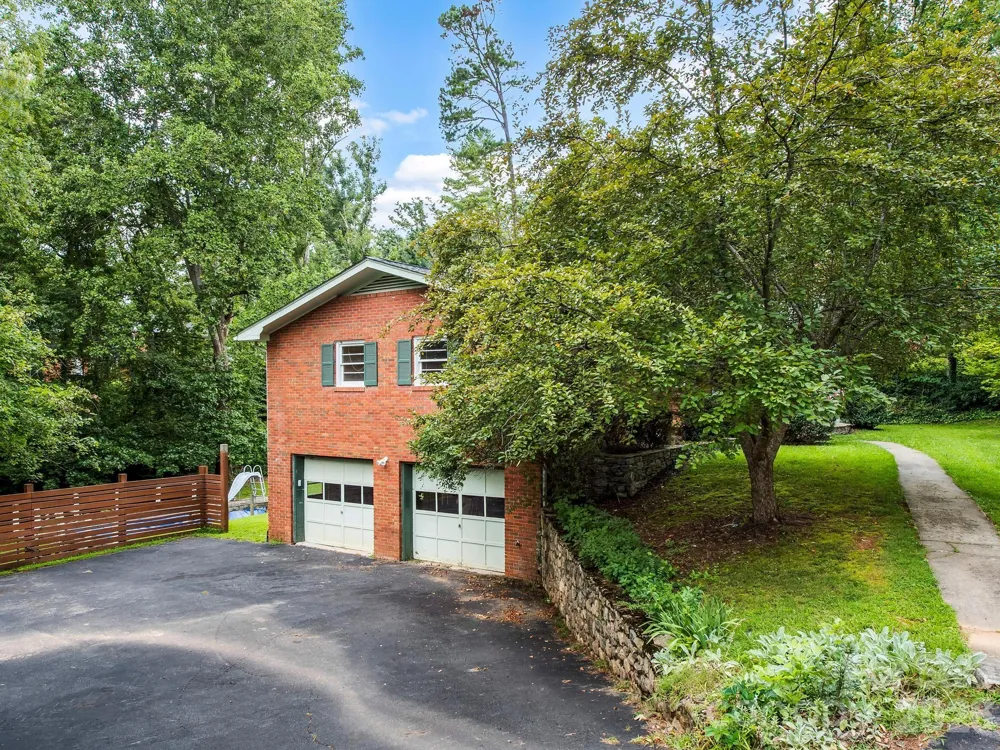 48 Faircrest Road Asheville, NC 28804