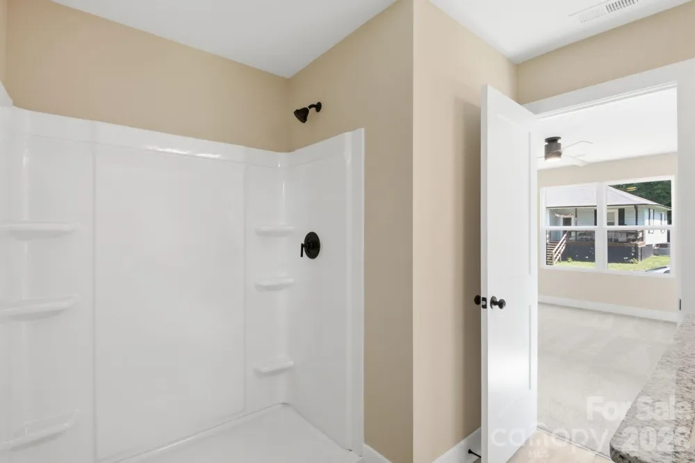 1851 Hilltop Circle Gastonia, NC 28054
