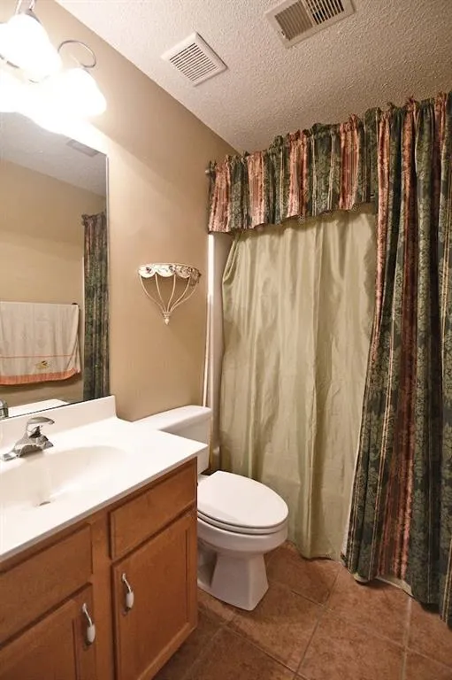 143 BurchField Run Carrollton, GA 30116