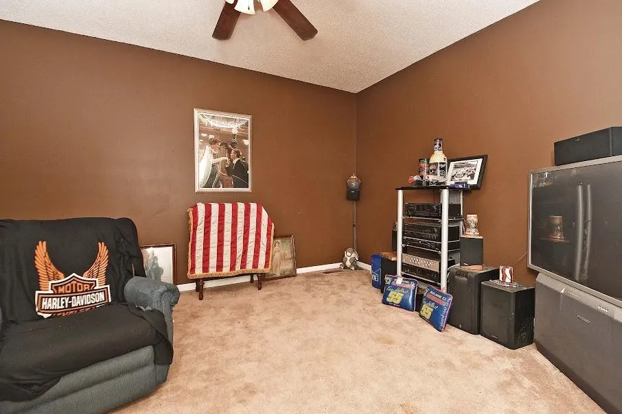 143 BurchField Run Carrollton, GA 30116