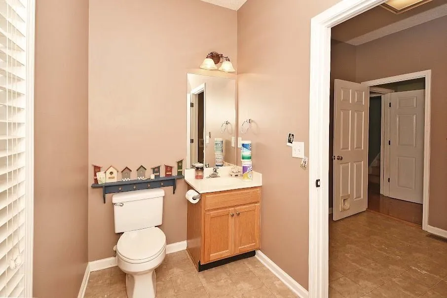 143 BurchField Run Carrollton, GA 30116
