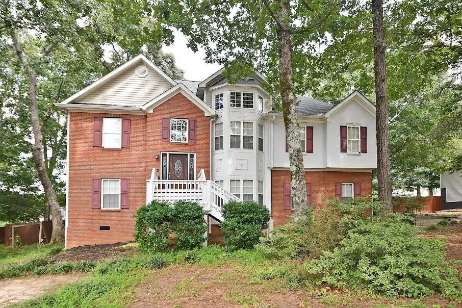 143 BurchField Run Carrollton, GA 30116