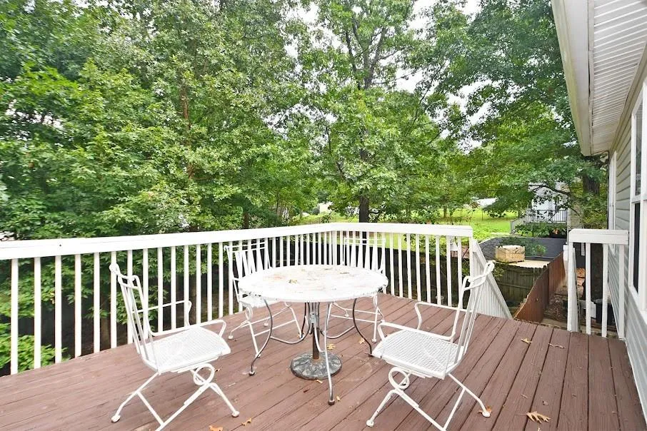 143 BurchField Run Carrollton, GA 30116