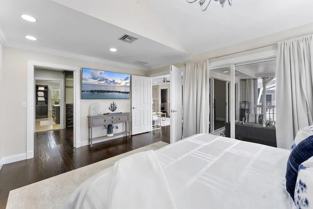 910 JASMINE DRIVE Delray Beach, FL 33483