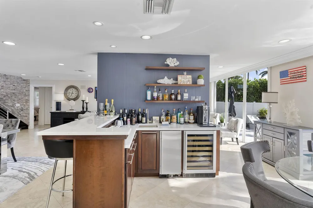 910 JASMINE DRIVE Delray Beach, FL 33483