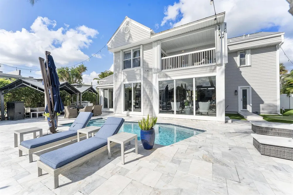 910 JASMINE DRIVE Delray Beach, FL 33483