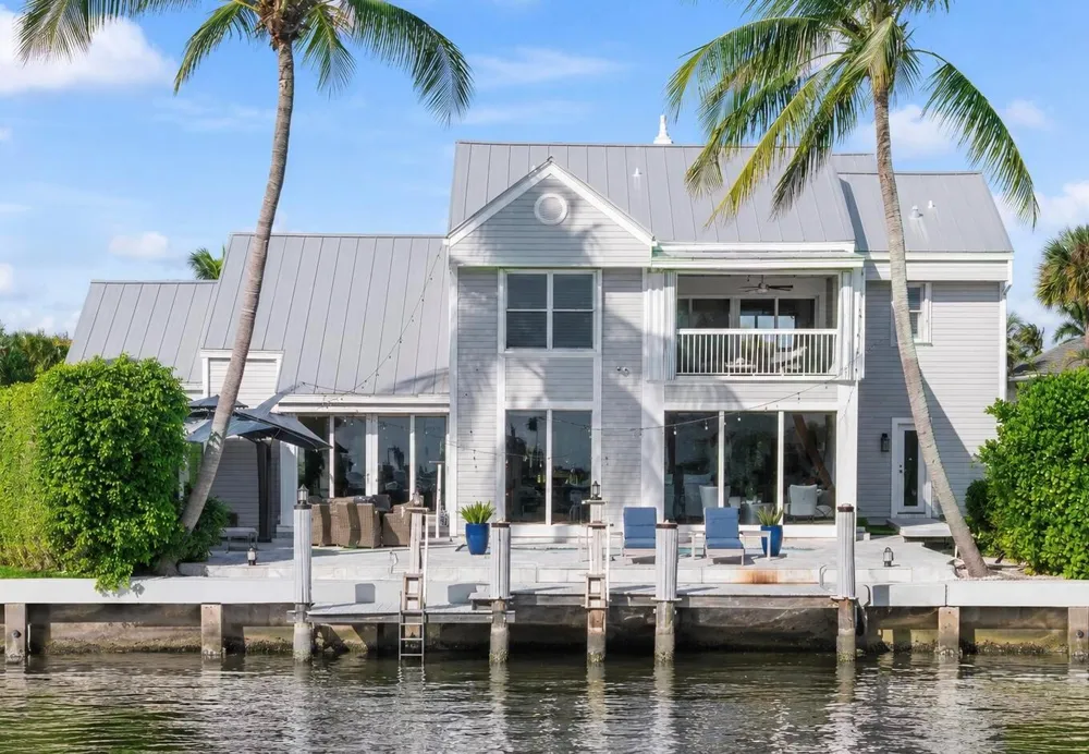 910 JASMINE DRIVE Delray Beach, FL 33483