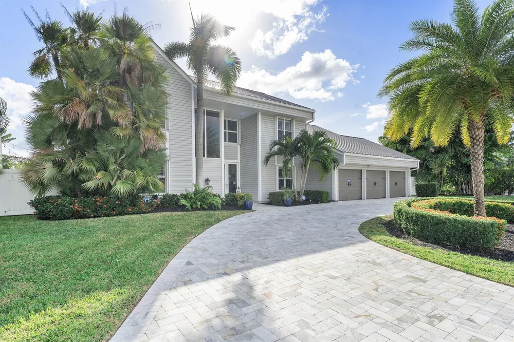910 JASMINE DRIVE Delray Beach, FL 33483