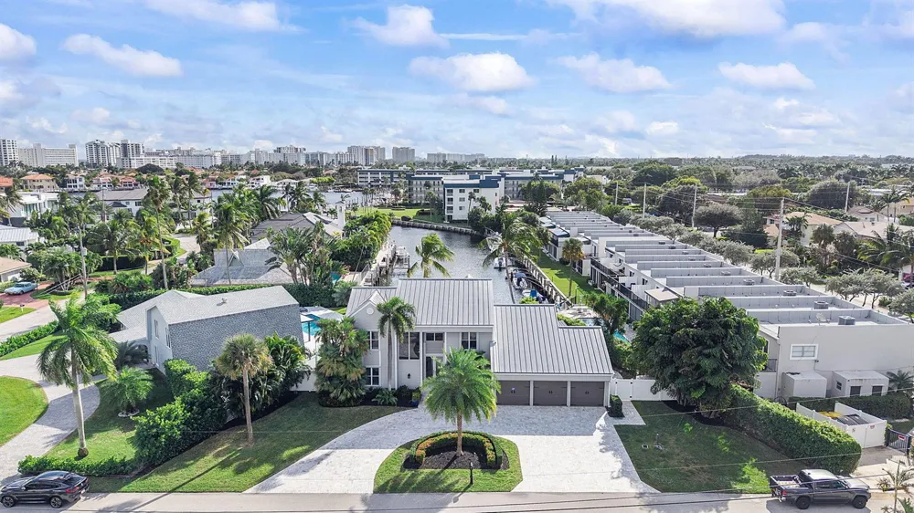 910 JASMINE DRIVE Delray Beach, FL 33483