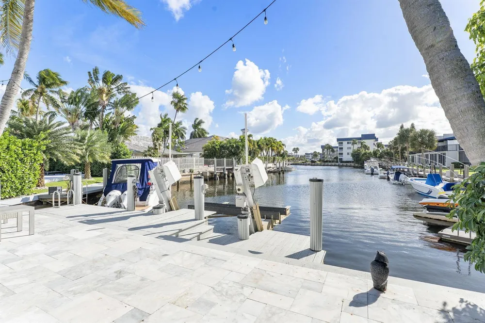 910 JASMINE DRIVE Delray Beach, FL 33483