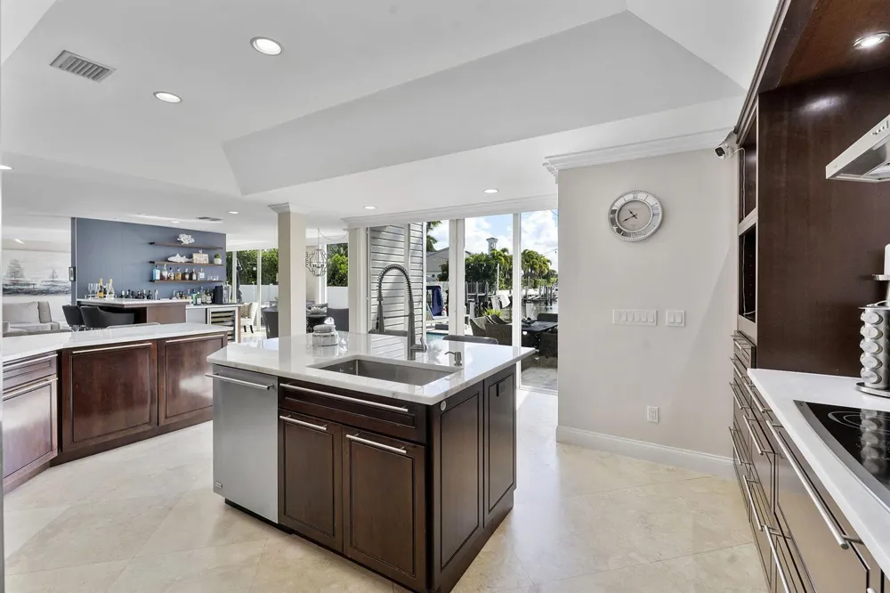 910 JASMINE DRIVE Delray Beach, FL 33483