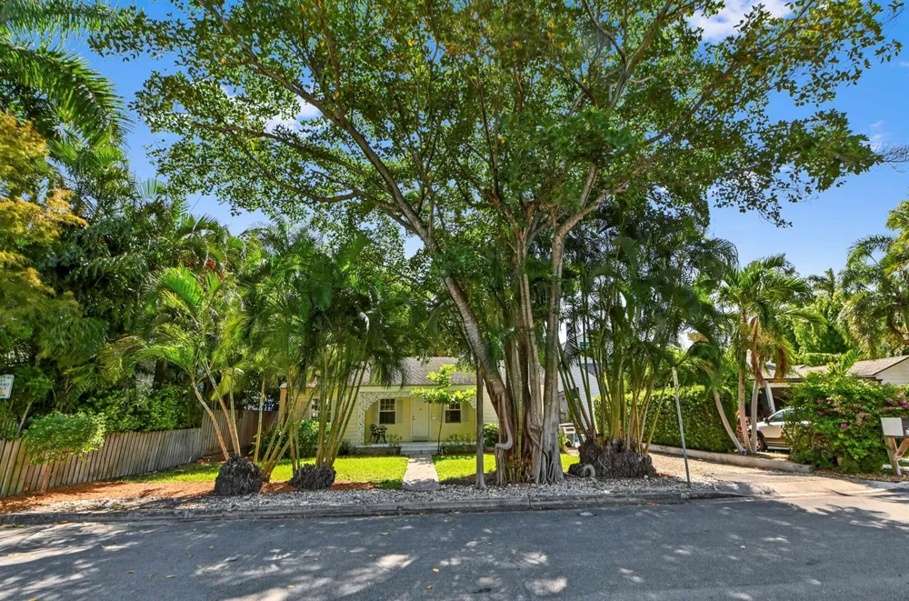 53 Palm Square Delray Beach, FL 33483