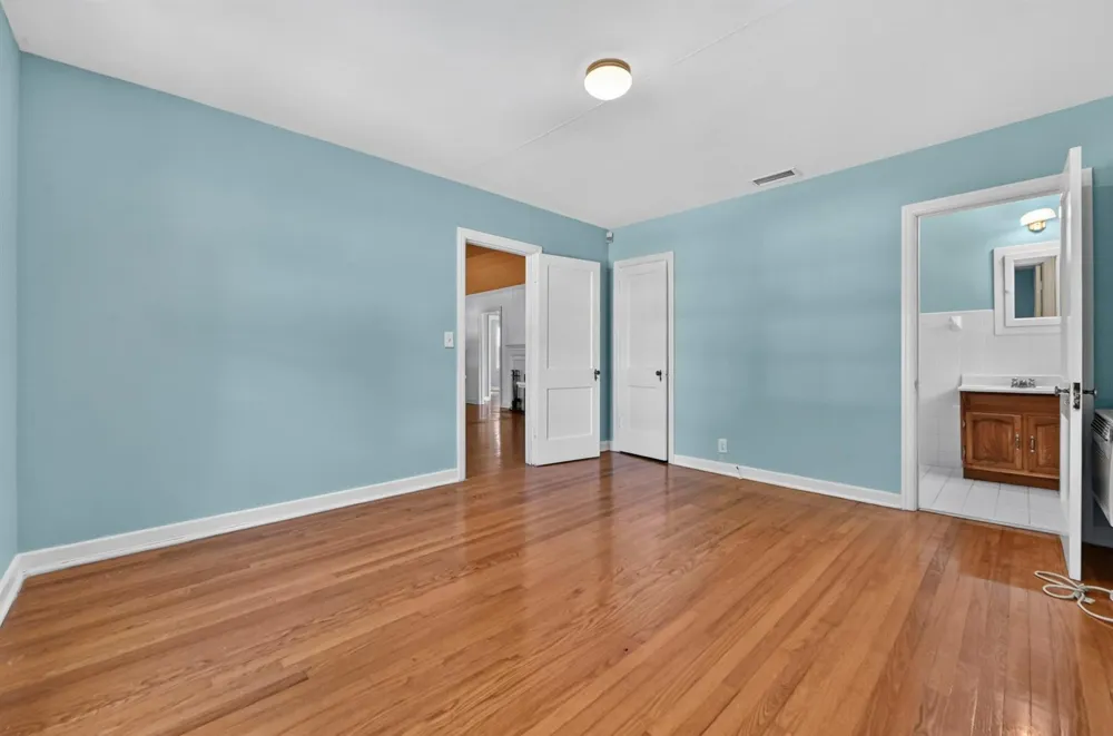 53 Palm Square Delray Beach, FL 33483