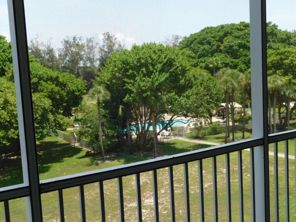 2650 S Course Drive #510 Pompano Beach, FL 33069