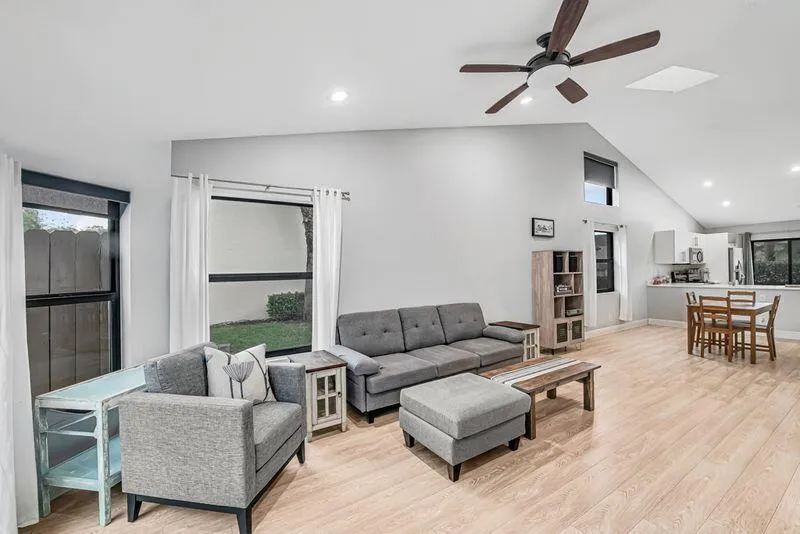 1911 LANDINGS BOULEVARD 