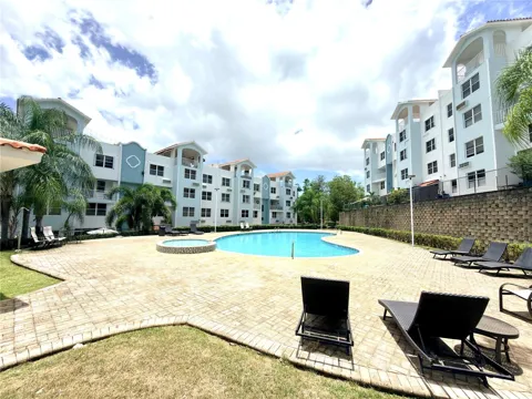 Cond. THE RESIDENCE AT PARQUE ESCORIAL #21-30