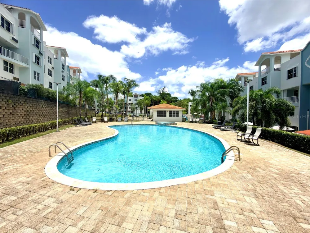Cond. THE RESIDENCE AT PARQUE ESCORIAL #21-30 Carolina, PR 00987