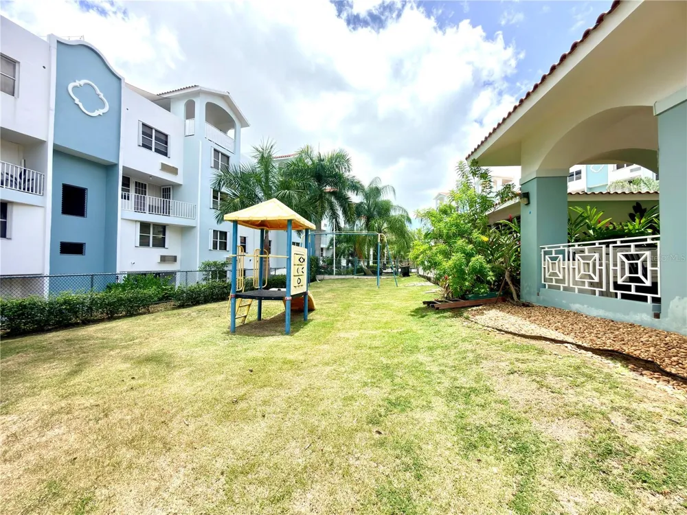 Cond. THE RESIDENCE AT PARQUE ESCORIAL #21-30 Carolina, PR 00987