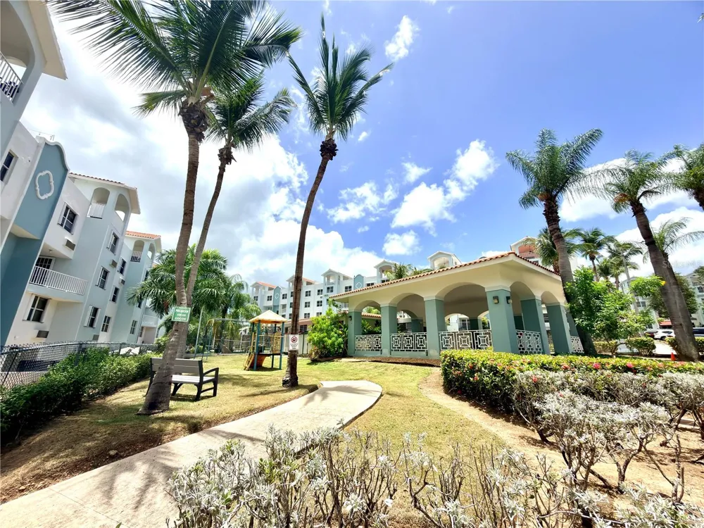 Cond. THE RESIDENCE AT PARQUE ESCORIAL #21-30 Carolina, PR 00987