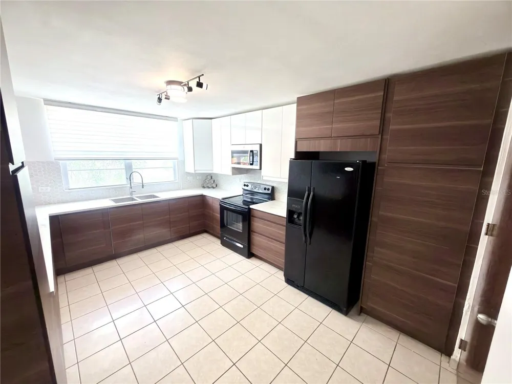 Cond. THE RESIDENCE AT PARQUE ESCORIAL #21-30 Carolina, PR 00987