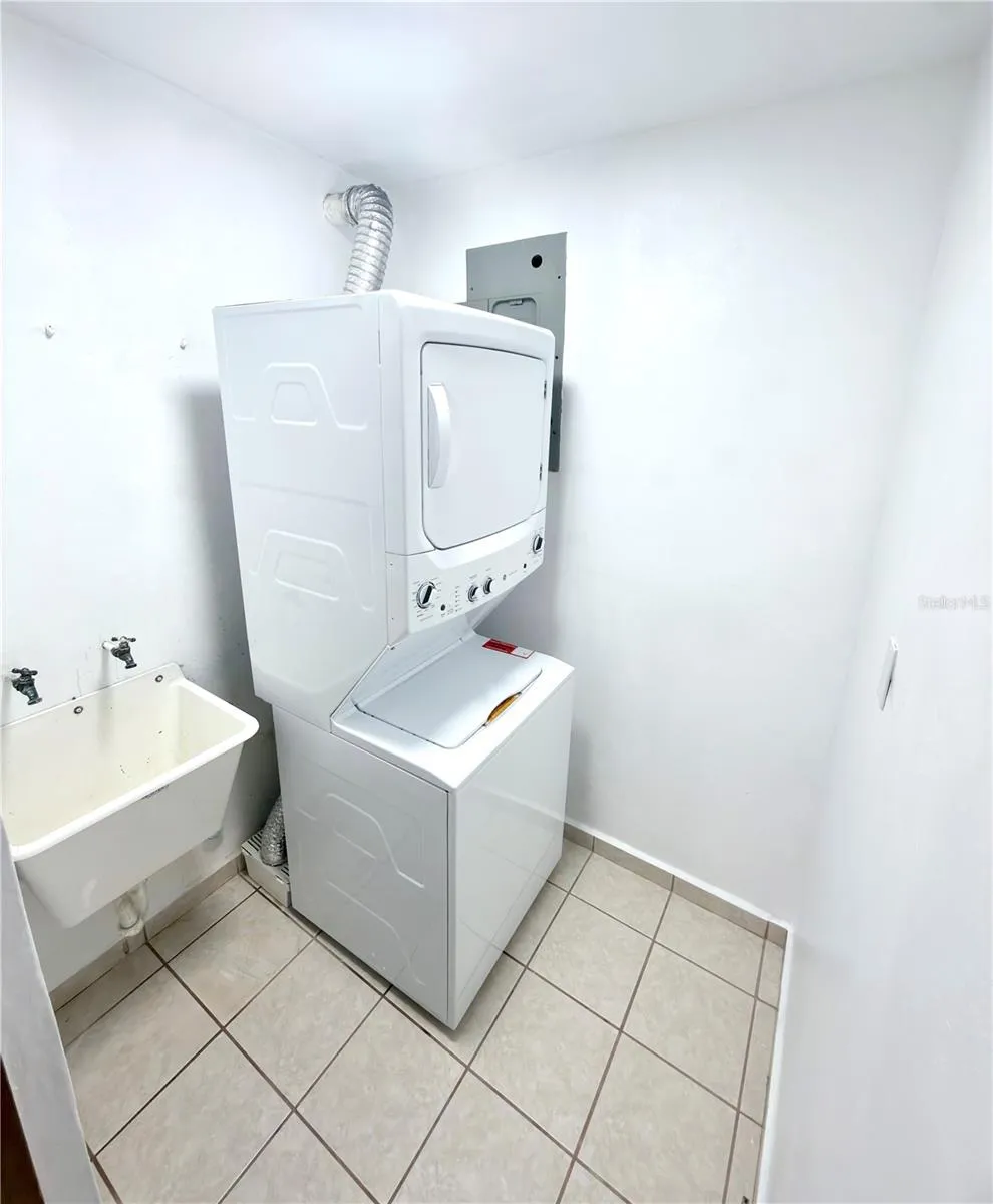 Cond. THE RESIDENCE AT PARQUE ESCORIAL #21-30 Carolina, PR 00987