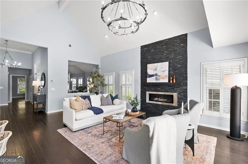 6430 Spinnaker LN Alpharetta, GA 30005