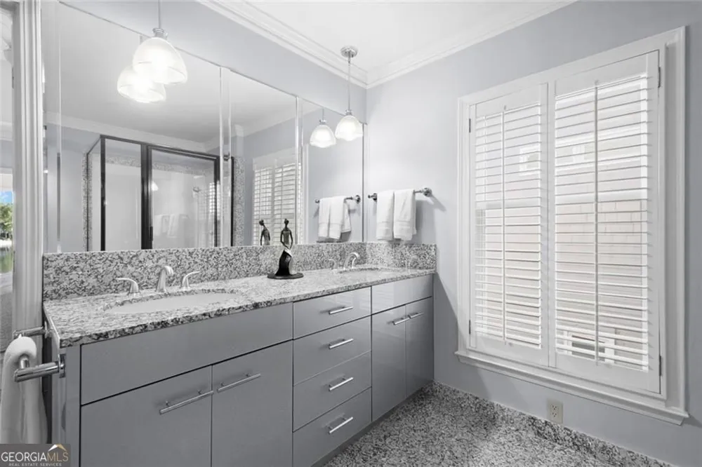 6430 Spinnaker LN Alpharetta, GA 30005