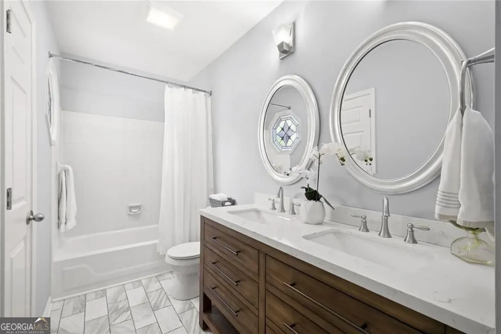 6430 Spinnaker LN Alpharetta, GA 30005