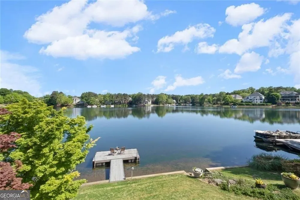 6430 Spinnaker LN Alpharetta, GA 30005