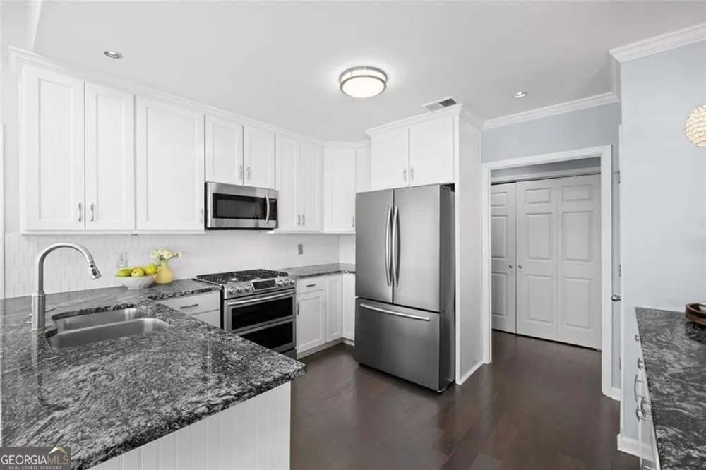 6430 Spinnaker LN Alpharetta, GA 30005