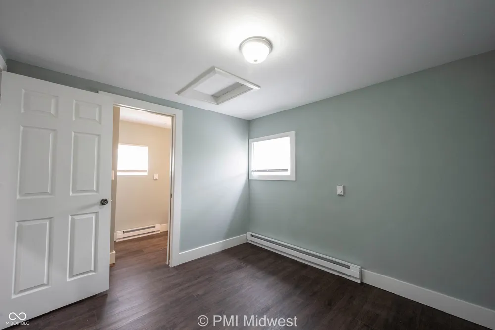 238 Beville Avenue #1/2 Indianapolis, IN 46201