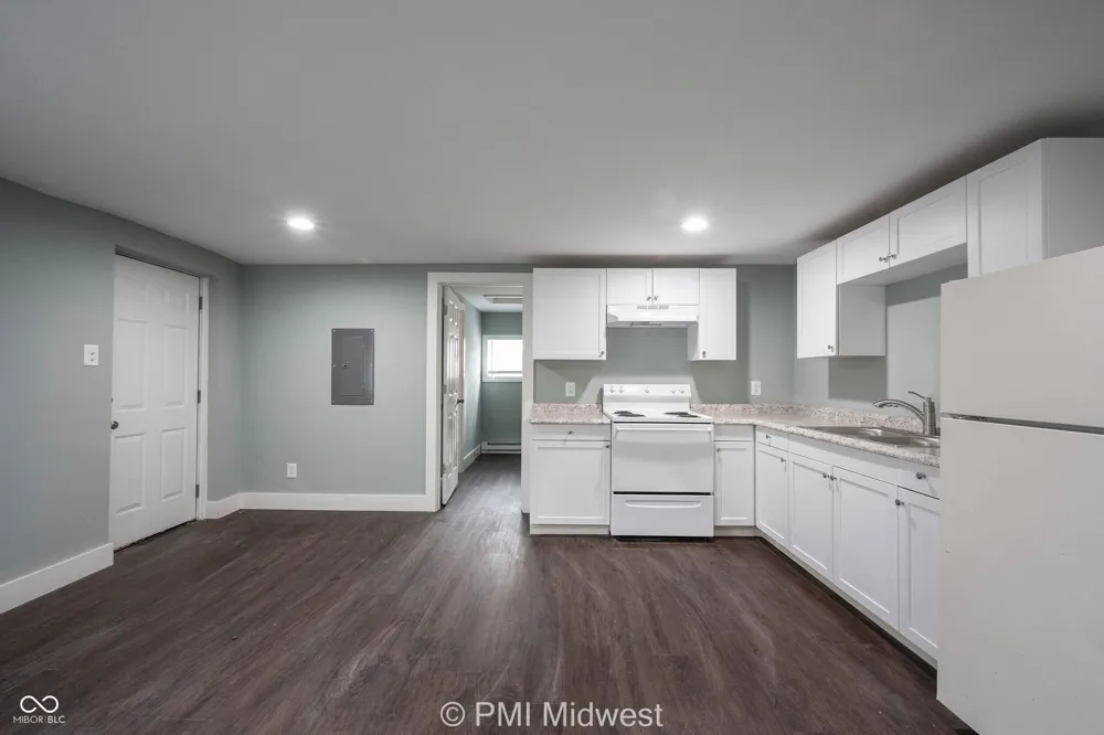 238 Beville Avenue #1/2 Indianapolis, IN 46201