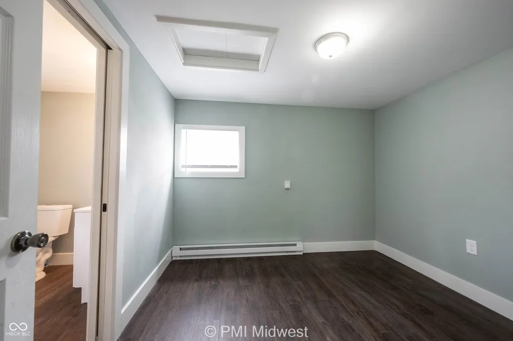 238 Beville Avenue #1/2 Indianapolis, IN 46201