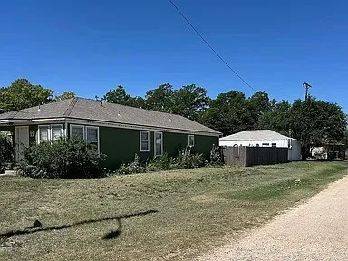 2301 E 1st Street Petersburg, TX 79250