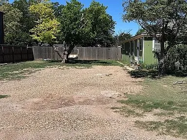 2301 E 1st Street Petersburg, TX 79250