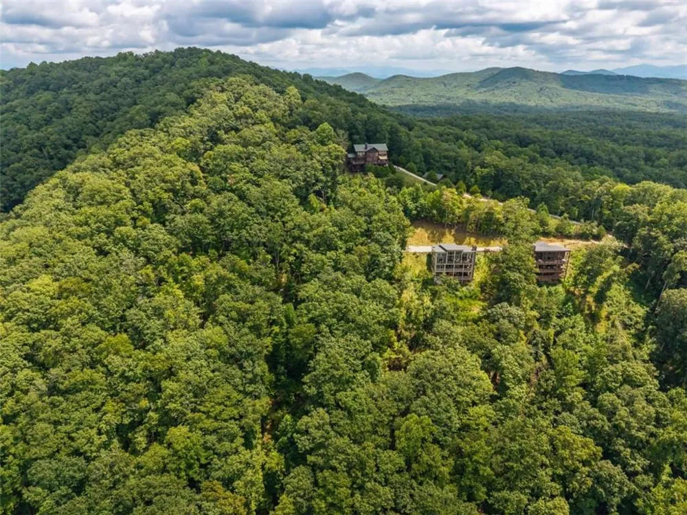 32 Raven Ridge Mineral Bluff, GA 30559