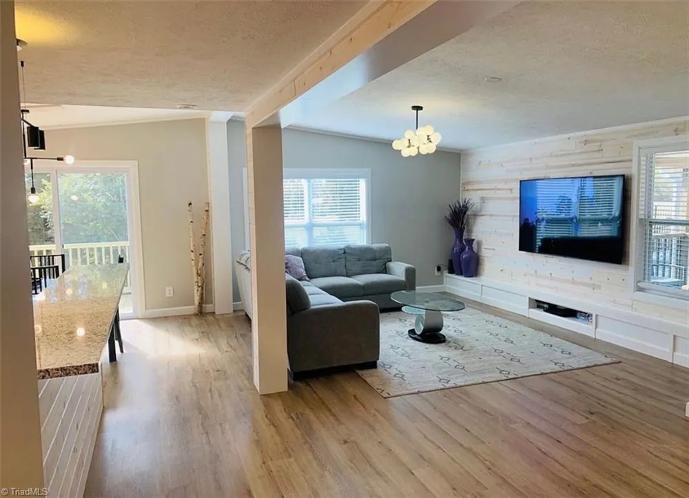 1331 lynndale Drive Winston-Salem, NC 27106