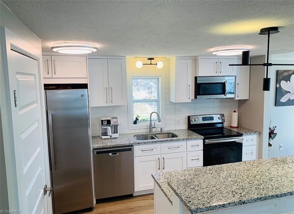 1331 lynndale Drive Winston-Salem, NC 27106