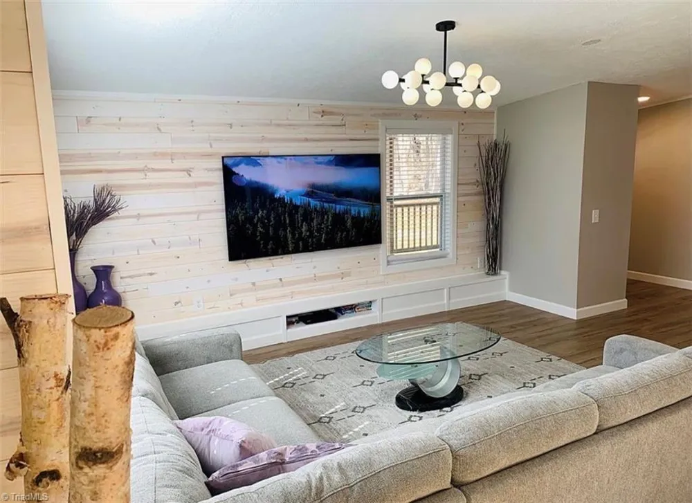 1331 lynndale Drive Winston-Salem, NC 27106