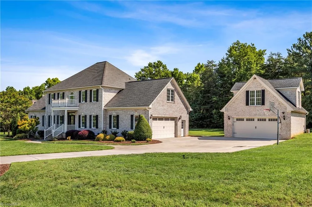 6202 Bradford Place Court Summerfield, NC 27358