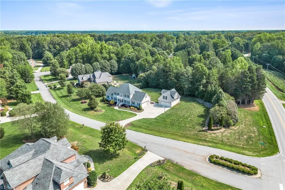 6202 Bradford Place Court Summerfield, NC 27358
