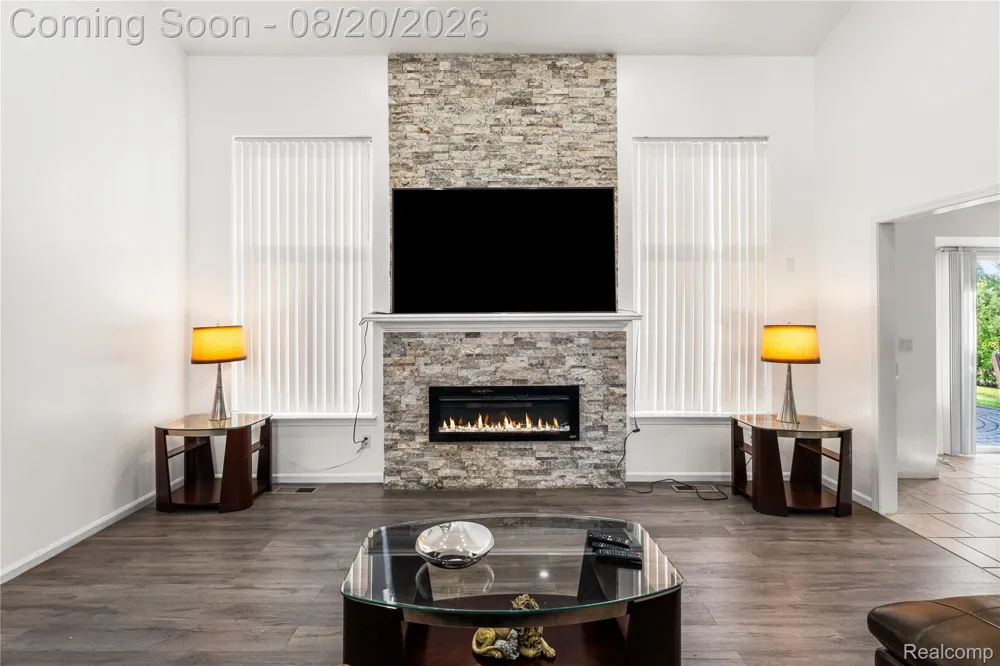 52007 Plum Creek Drive Chesterfield Township, MI 48047