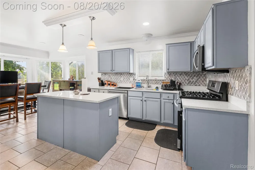 52007 Plum Creek Drive Chesterfield Township, MI 48047