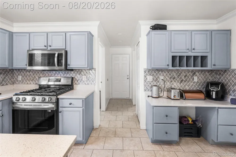 52007 Plum Creek Drive Chesterfield Township, MI 48047
