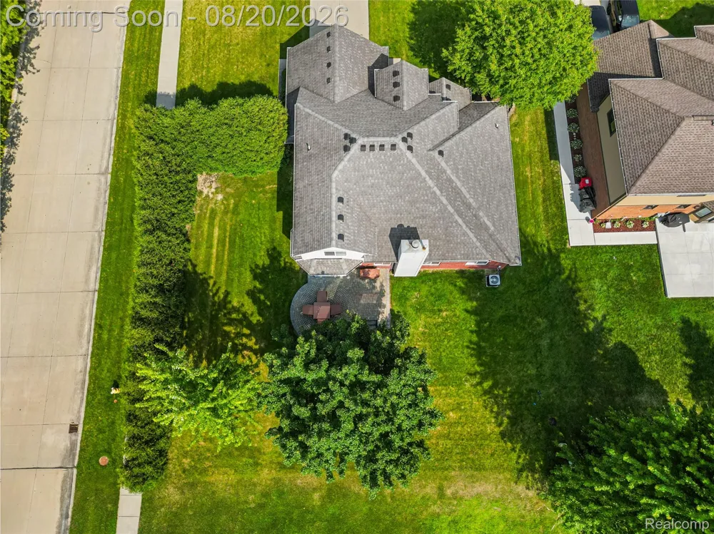 52007 Plum Creek Drive Chesterfield Township, MI 48047