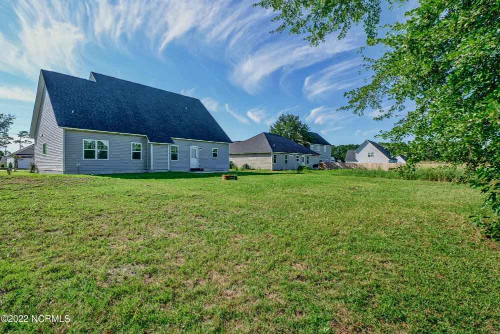 109 Easton Drive Richlands, NC 28574