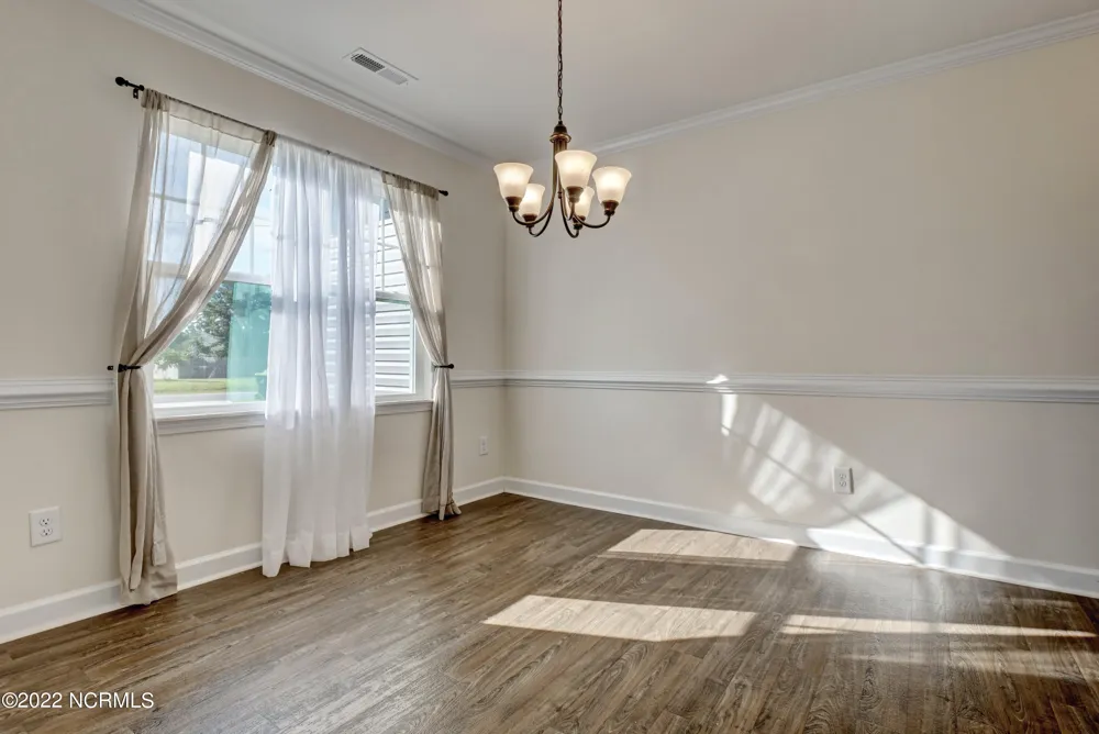 109 Easton Drive Richlands, NC 28574