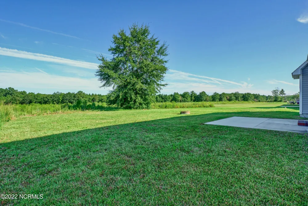109 Easton Drive Richlands, NC 28574